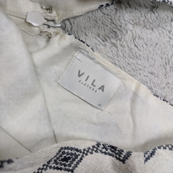 Vila Clothes Romper Women's M White Geometric V-Neck Playsuit Puff Sleeves - Picture 7 of 8